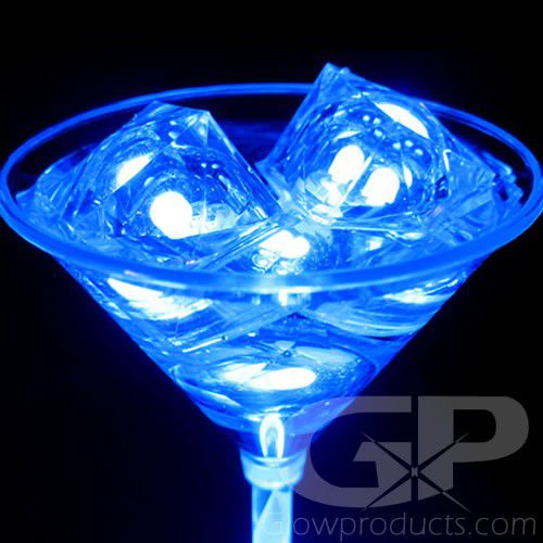 Light Up LED Ice Cubes - Glowing Drink 